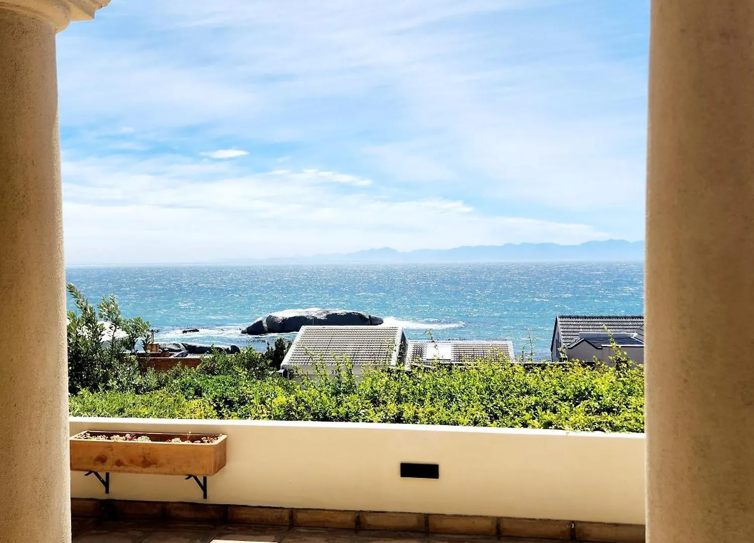 The Tides Bed & Breakfast Simonʼs Town