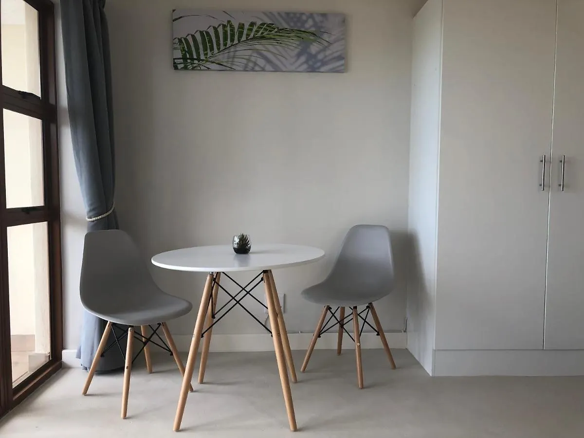 The Tides Bed and Breakfast Simonʼs Town