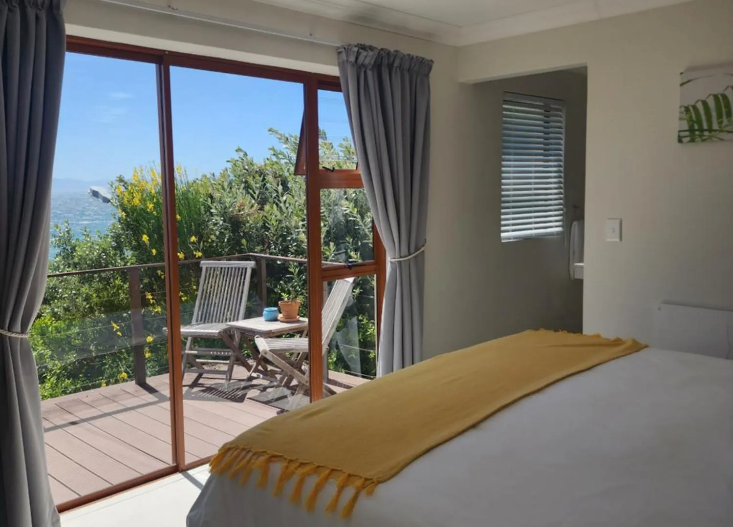 The Tides Bed and Breakfast Simonʼs Town